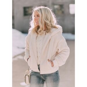 Scoop Cream Sherpa Fleece Teddy Bear Jacket Hooded Zip Up Bomber Style Small Y2K